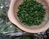 बथुआ का थेपला (bathua ka thepla recipe in Hindi) रेसिपी चरण 1 फोटो