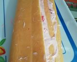 Foto del paso 3 de la receta: Brazo de gitano de crema de frutillas 🍓