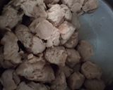 A picture of step 3 of Nutri soya chunks in turai bhaji.