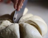 A picture of step 5 of Stuffed Sausage Bread Rolls.