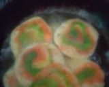 A picture of step 4 of Special recipe of namkeen samosa swirl papdi.
