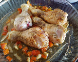 Foto del paso 6 de la receta: Muslitos de pollo en salsa