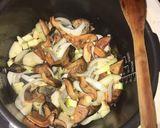 Foto del paso 1 de la receta: Níscalos con patatas y mollejas de pollo