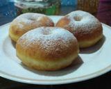 Foto langkah ke 7 dari resep Donat Montok Lembut ala Jco.