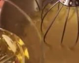 Foto del passaggio 2 della ricetta Torta paradiso all’arancia e senza lattosio
