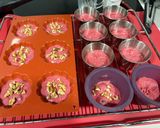 Foto del paso 5 de la receta: Muffins red velvet de arándanos sin gluten