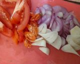 Foto langkah ke 1 dari resep Blustru Telur Tomat.