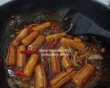 Foto langkah ke 3 dari resep Sosis Saus Kecap Lada Hitam.