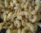 Foto langkah ke 1 dari resep Maklor (Makaroni Telor).