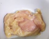 Foto langkah ke 1 dari resep Dada ayam panggang oregano.