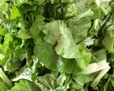 Hình bước làm 1 của món Cá bớp biển um rau cải trắng