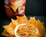 Gambar langkah 4 resipi Bolognese Chicken Nachos.
