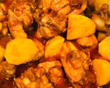 A picture of step 3 of Punjabi style ke chicken 🐔 aalo.