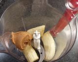 Une image de l'étape 1 de Glace banane/beurre de cacahuète express (vegan).