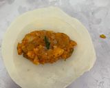 आलू की तिकोनी कचौड़ी (aloo ki tikoni kochori recipe in hindi) रेसिपी चरण 5 फोटो