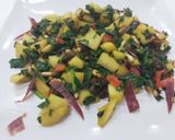 Foto del paso 3 de la receta: Espinacas salteadas con manzana, pasas y piñones 🍎🍎