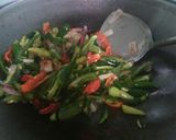 Foto langkah ke 2 dari resep Oseng Cumi kering.