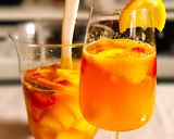 A picture of step 5 of Cava Sangria.