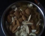 A picture of step 7 of Gazar ka halwa.