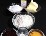 Foto del paso 1 de la receta Galletitas pepas con mermelada de fresa