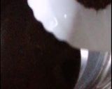صورة لخطوة 2 من وصفة شاي حليب عدني على طريقة المطاعم 🇾🇪