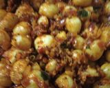 A picture of step 4 of Kara kozhukattai (rice balls).
