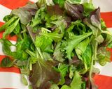 Foto del paso 2 de la receta: Ensalada tropical con salsa rosa