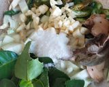 Foto langkah ke 3 dari resep Ikan Asin Cabe Ijo.