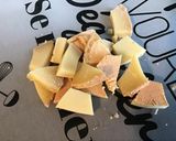 Une image de l'étape 1 de Saucisses fumées gratinées pecorino, persil et tête de moine.