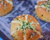 Foto langkah ke 6 dari resep Korean Garlic Cheese Bread.