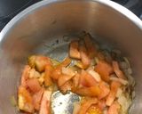 Foto del paso 2 de la receta: Salmón guisado con patatas