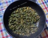 Une image de l'étape 8 de Poêlée d'épinards piquants 🍴.