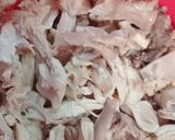 Foto langkah ke 2 dari resep Ayam Suwir Sambal Matah.