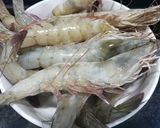 Hình bước làm 1 của món Tôm biển kho tàu