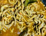 Foto langkah ke 7 dari resep Usus Ayam Pedas Bumbu Kuning.