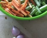 Foto langkah ke 1 dari resep Tumis Buncis dan Wortel.