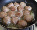 Foto del paso 3 de la receta: Salsa de azafrán para albóndigas