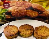 A picture of step 3 of Felafel sesame burger.