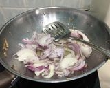 A picture of step 3 of Caramelized Spicy Anchovies / Ikan Bilis.