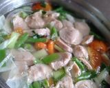 Foto langkah ke 5 dari resep Sayur Sop Bakso.