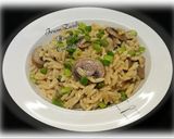 A picture of step 6 of 🍄🍜🥒Mushroom & Peas Orzotto🍄🍜🥒.