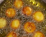 A picture of step 10 of Potato gulab jamun.