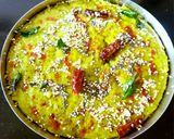 A picture of step 5 of Green Moong Dhokla.