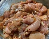 Foto del paso 1 de la receta: Pollo con verduras salteadas para rapiditas