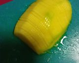 Foto del paso 2 de la receta: Ensalada de queso fresco pepino y mango