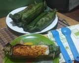 Foto langkah ke 5 dari resep Nasi Bakar Merah Putih Ayam Pedas.