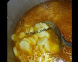 A picture of step 4 of Spaghetti with irish potatoes.