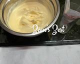 A picture of step 3 of Mini Pavlovas.