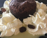 Foto del paso 7 de la receta: Coulant de chocolate 🍫 con  nata montada