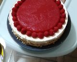 Foto del passaggio 5 della ricetta Cheesecake ai lamponi😋